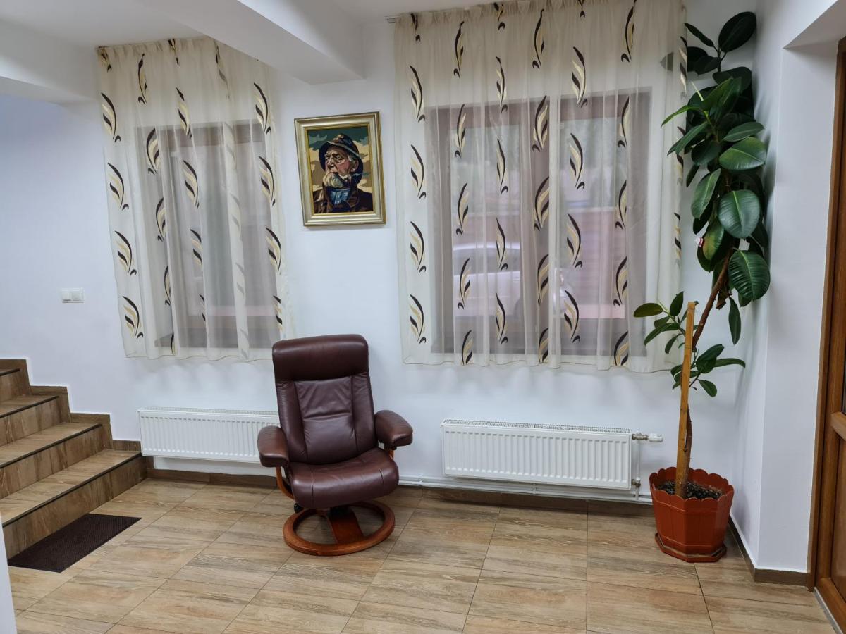 Pensiunea Narcisa Romuli Exteriör bild