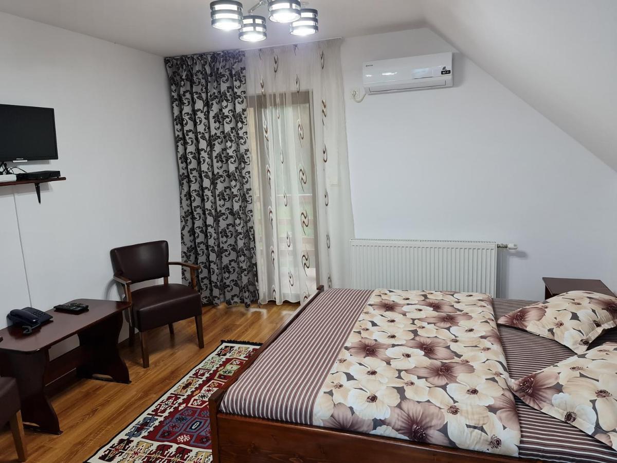 Pensiunea Narcisa Romuli Exteriör bild